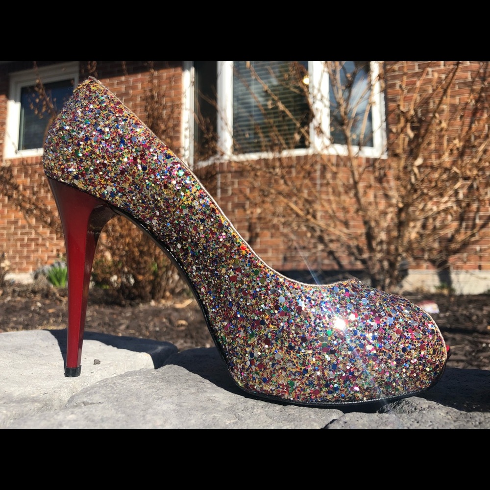 Beautiful sparkly size 9 (39) high heeled shoes